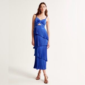 The A&F Giselle Pleated Tiered Maxi Dress